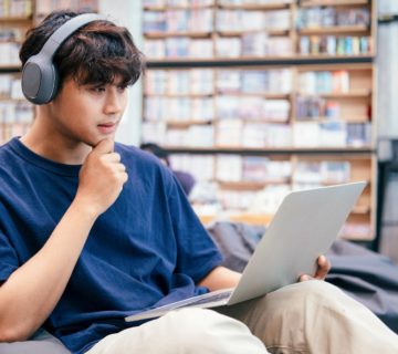 التعليم الإلكتروني: مفهوم وآليات